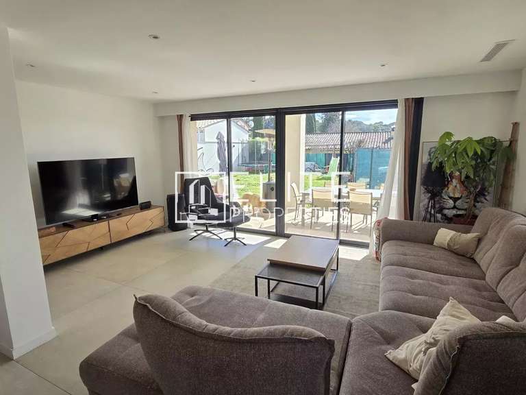 House Grasse - 5 bedrooms - 255m²