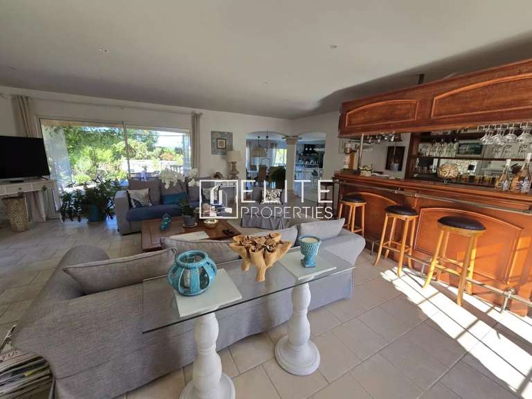 Maison Les Adrets-de-l'Estérel - 3 chambres - 205m²