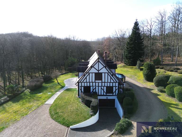 Maison Saint-Médard - 5 chambres - 258m²