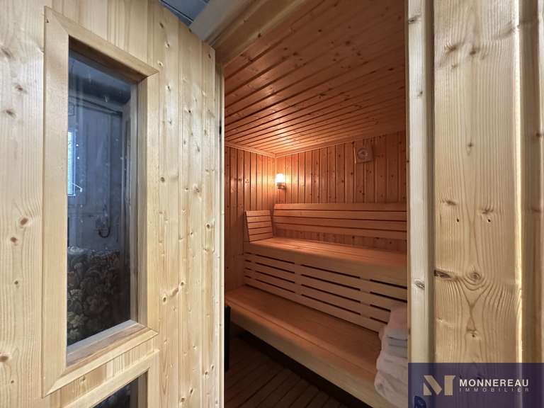 Maison Saint-Médard - 5 chambres - 258m²