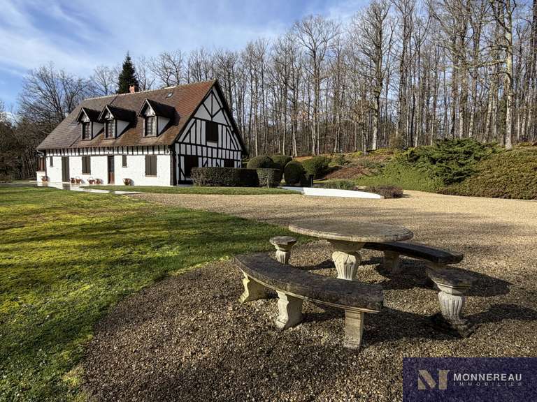Maison Saint-Médard - 5 chambres - 258m²
