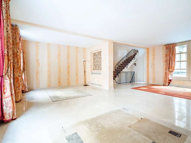 Maison Neuilly-sur-Seine - 5 chambres - 280m²
