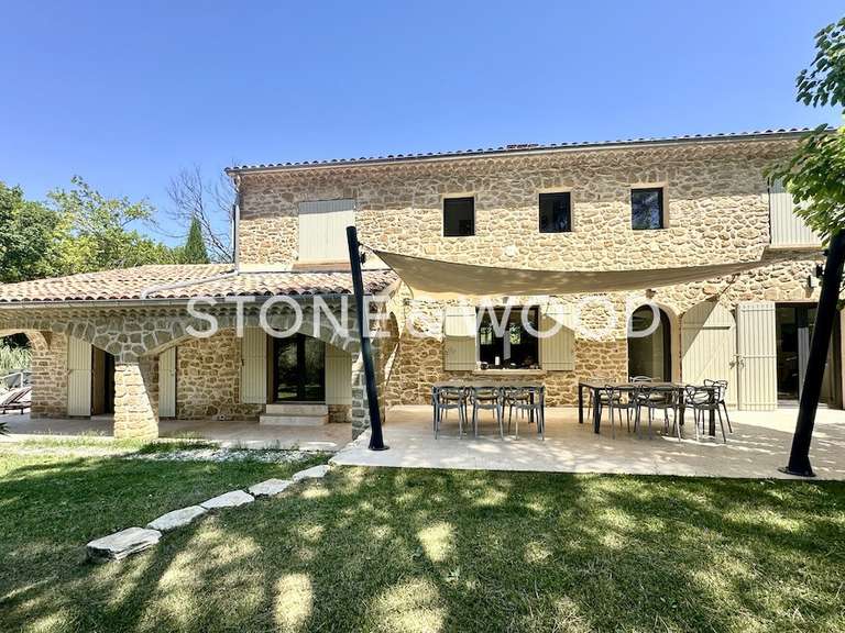 Maison Vaison-la-Romaine - 6 chambres - 280m²