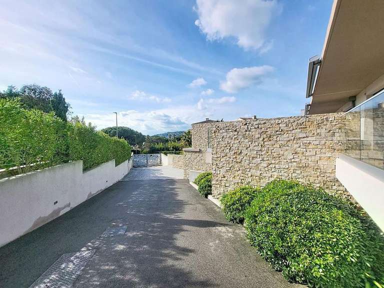 Apartment with Sea view Roquebrune-sur-Argens - 2 bedrooms - 76m²