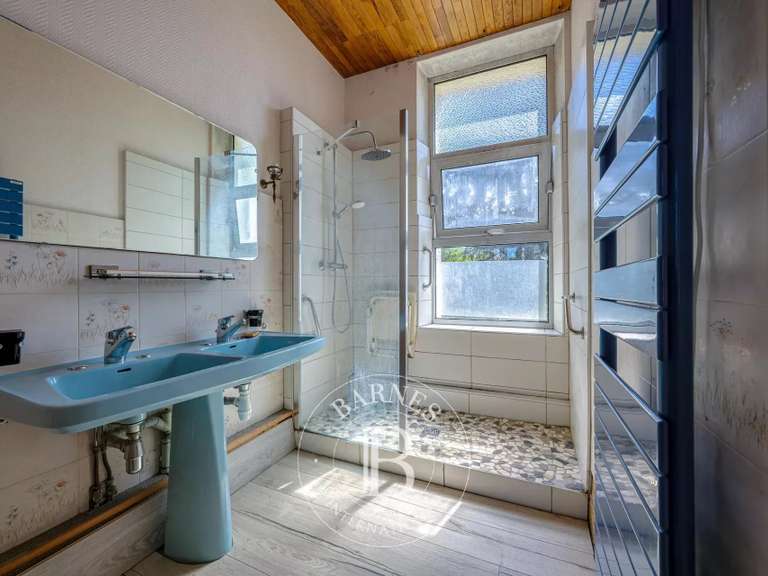 Villa Aix-les-Bains - 244m²