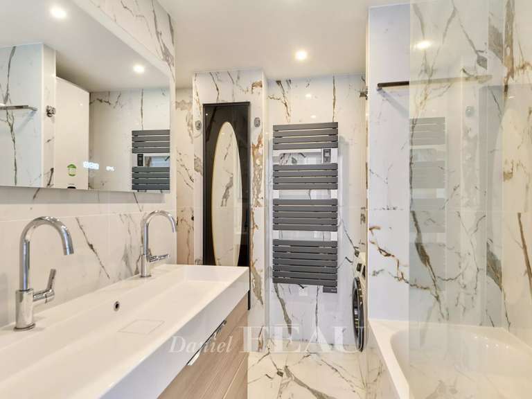 Appartement Paris 7e - 2 chambres - 90m²