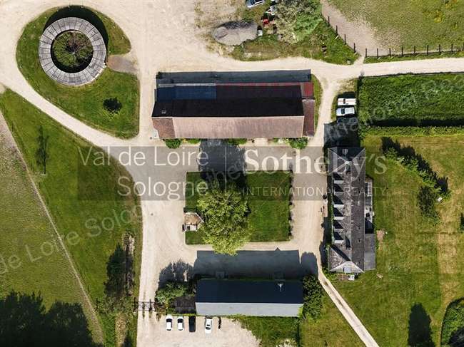 Maison 7 pièces 250 m² · à Ardon · 250 m² · 1 995 000 €