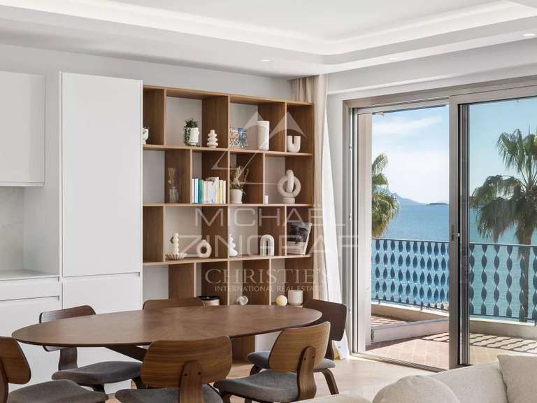 Appartement avec Vue sur mer Cap-d-antibes - 2 chambres - 81m²