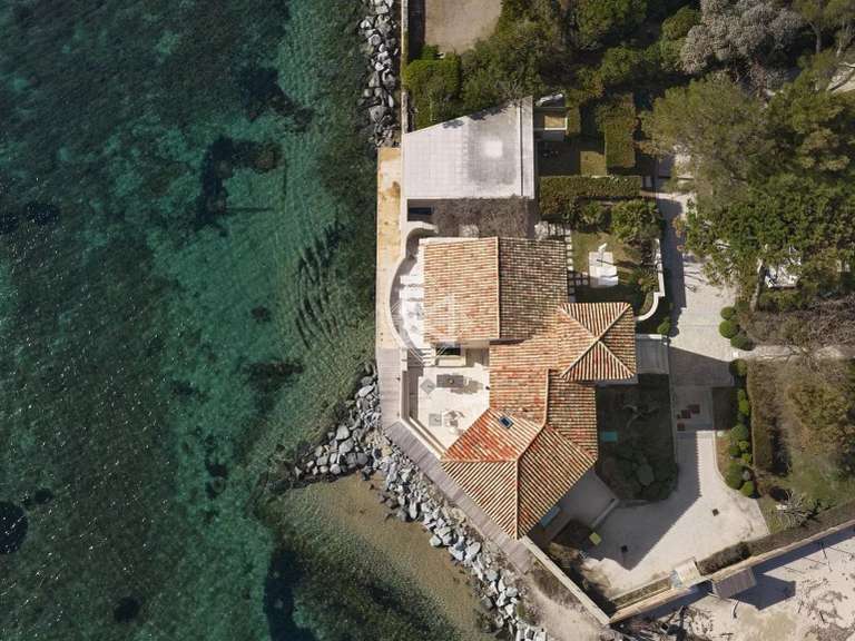 Villa Grimaud - 7 bedrooms - 311m²