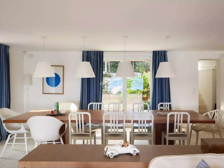 Villa Grimaud - 7 bedrooms - 311m²