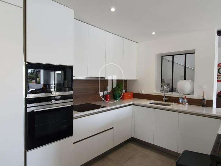 Villa Sainte-Maxime - 6 bedrooms - 270m²