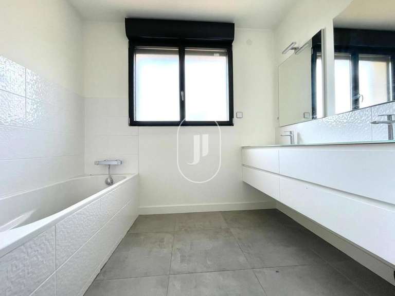 Villa Sainte-Maxime - 6 bedrooms - 270m²