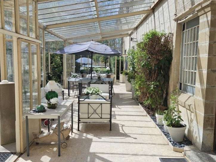 Maison Valence - 8 chambres - 435m²