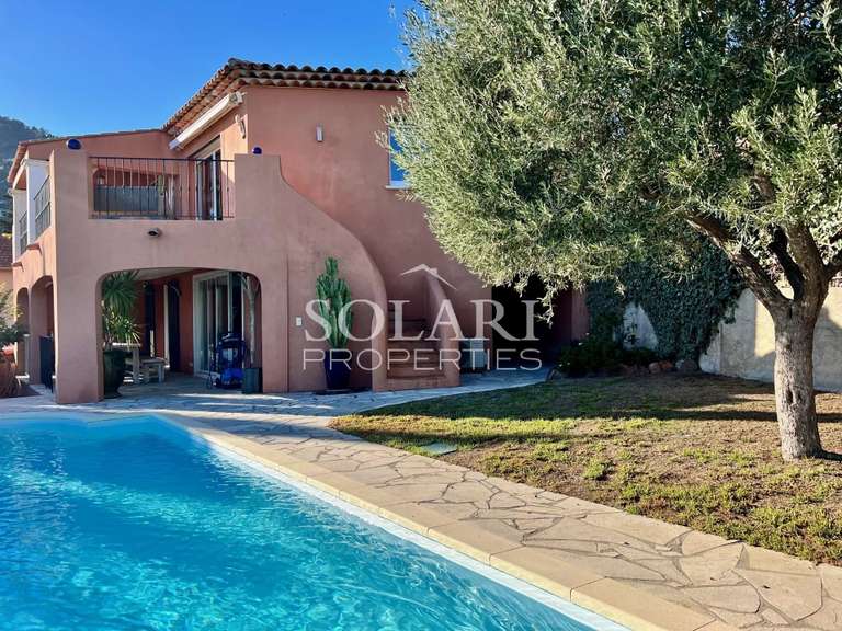 Villa with Sea view Théoule-sur-Mer - 5 bedrooms - 180m²