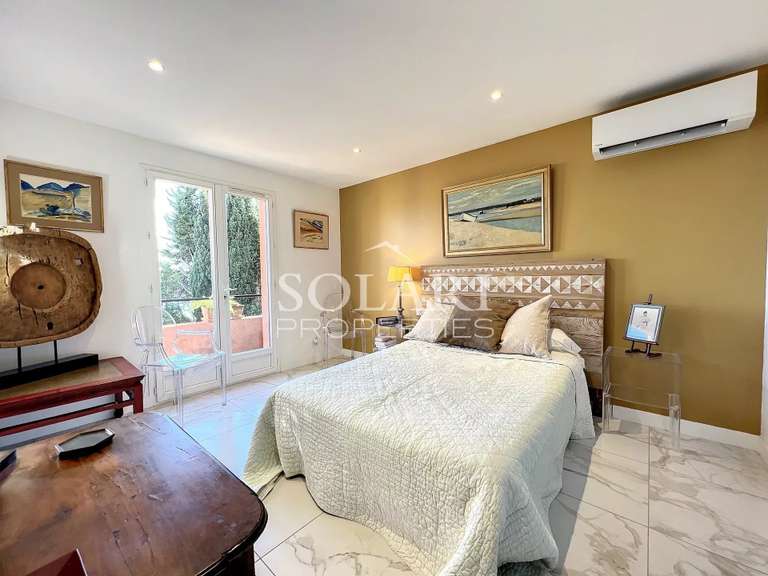 Villa with Sea view Théoule-sur-Mer - 5 bedrooms - 180m²