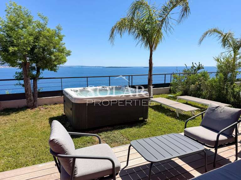 Apartment with Sea view Théoule-sur-Mer - 3 bedrooms - 126m²
