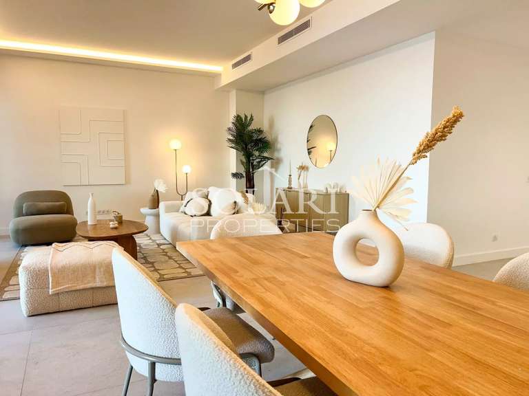 Apartment with Sea view Théoule-sur-Mer - 3 bedrooms - 126m²