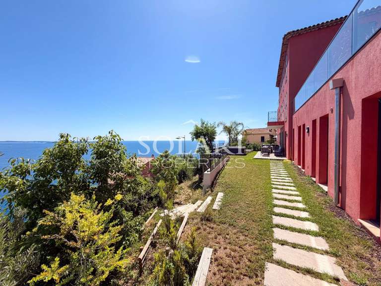 Apartment with Sea view Théoule-sur-Mer - 3 bedrooms - 126m²