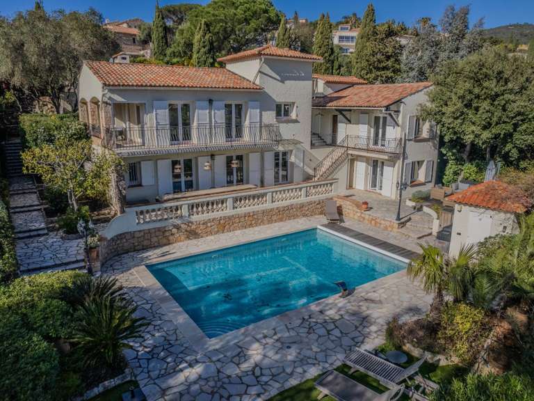 Villa avec Vue sur mer Roquebrune-sur-Argens - 6 chambres - 217m²