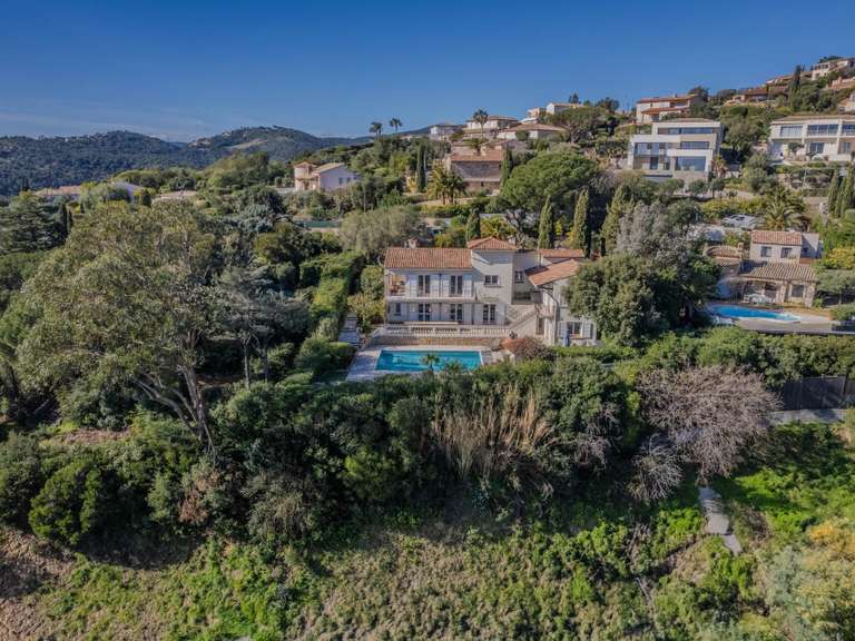 Villa avec Vue sur mer Roquebrune-sur-Argens - 6 chambres - 217m²