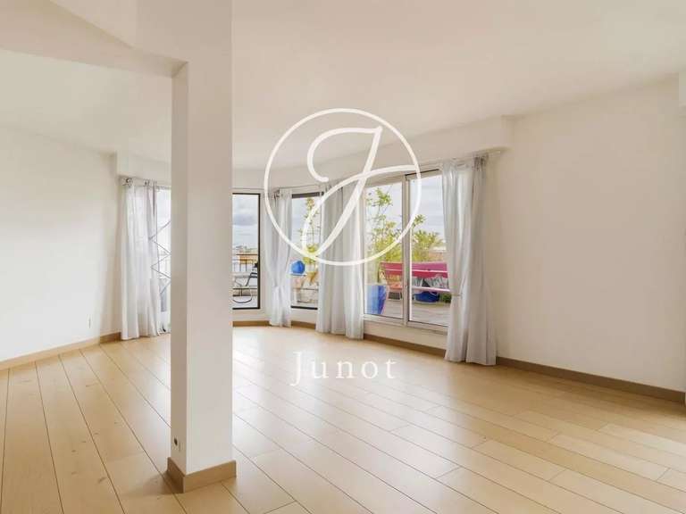 Appartement Paris 7e - 2 chambres - 70m²