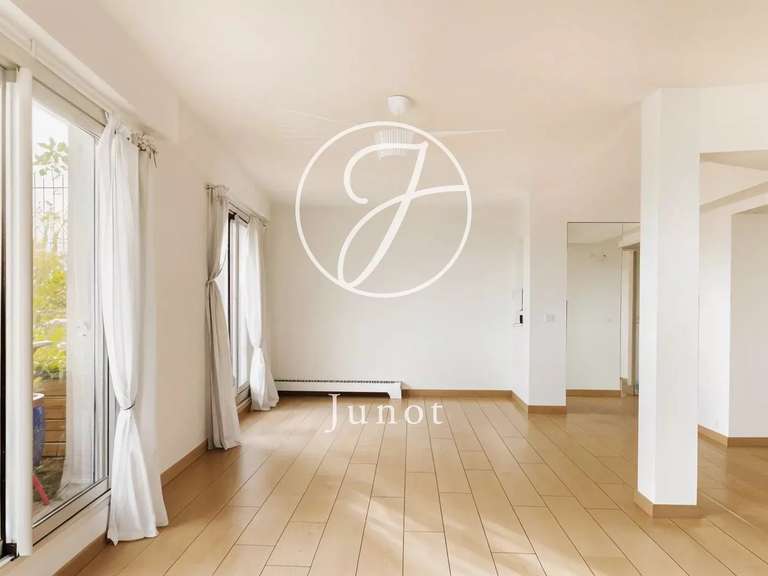 Appartement Paris 7e - 1 chambre - 70m²