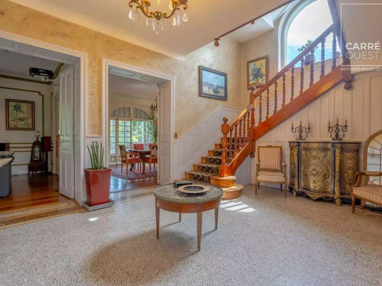 Maison Bayonne - 7 chambres - 358m²