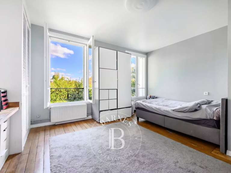 Maison Nogent-sur-Marne - 5 chambres - 254m²