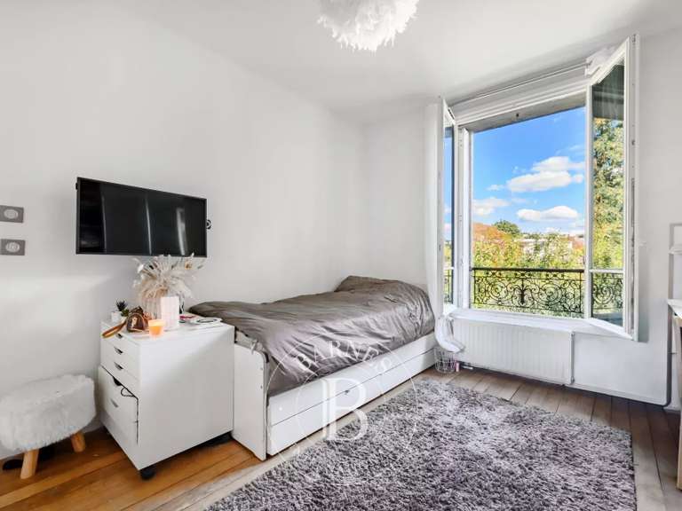 Maison Nogent-sur-Marne - 5 chambres - 254m²