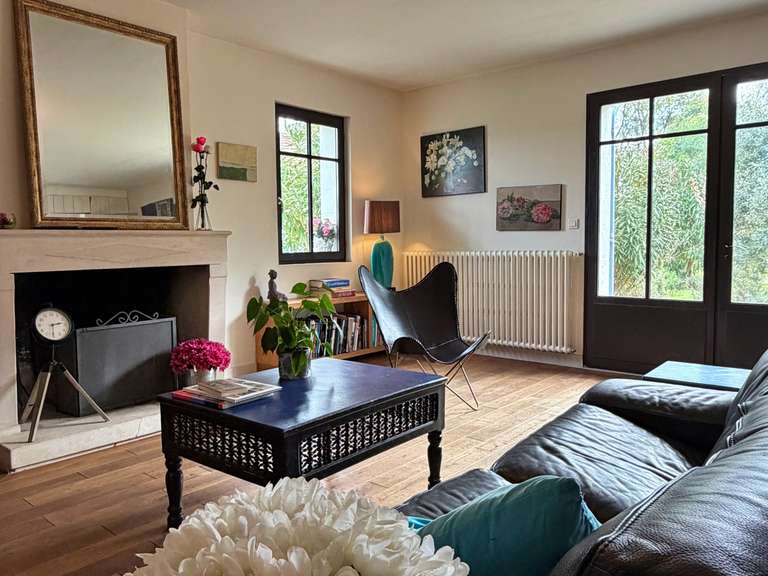 Maison Camblanes-et-Meynac - 4 chambres - 151m²