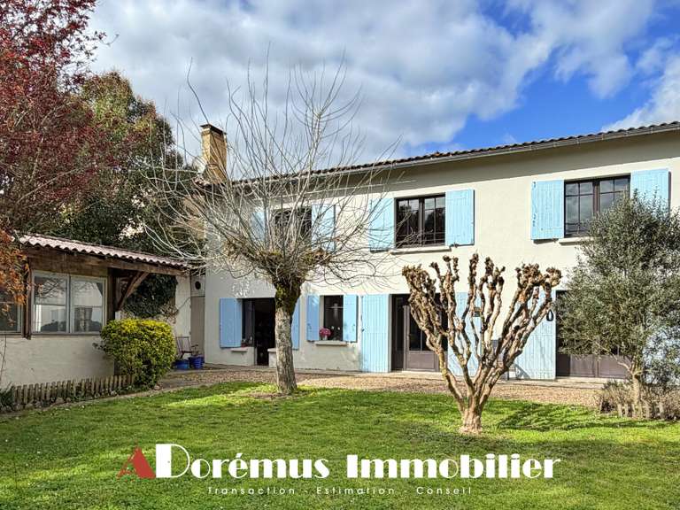 Maison Camblanes-et-Meynac - 4 chambres - 151m²