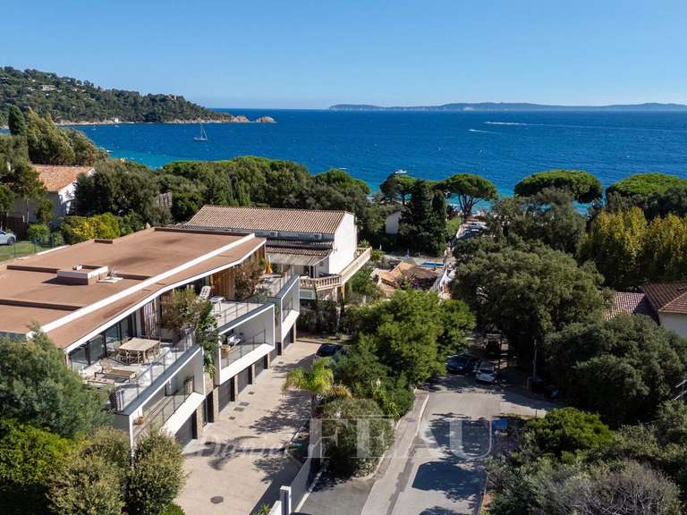 Apartment with Sea view Le Lavandou - 4 bedrooms - 191m²