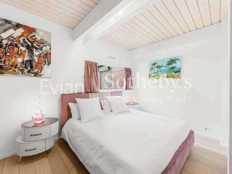 Maison Sciez - 5 chambres - 330m²