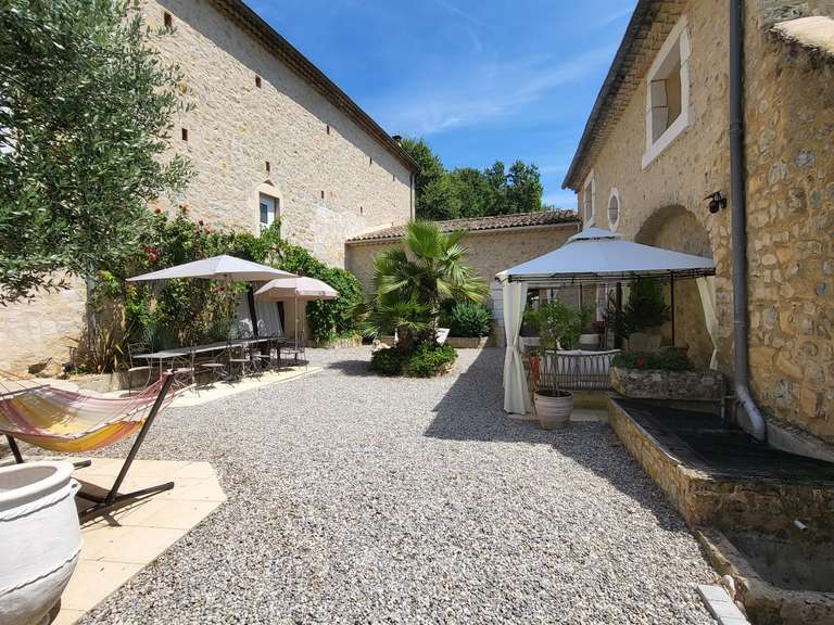Maison Montélimar - 9 chambres - 700m²