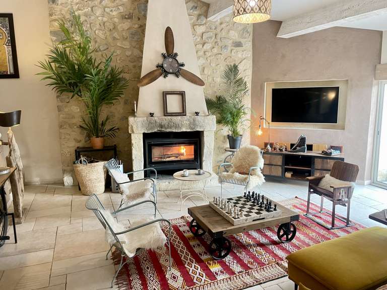 Maison Montélimar - 9 chambres - 700m²