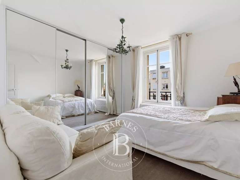 Maison Saint-Maur-des-Fossés - 7 chambres - 364m²