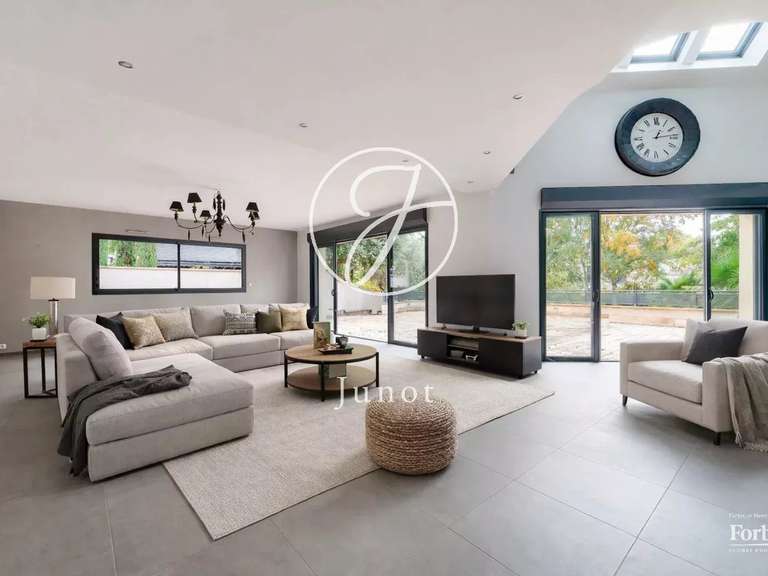Maison Verrières-le-Buisson - 6 chambres - 574m²