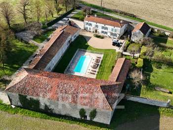 Vente maison 21 pièces
