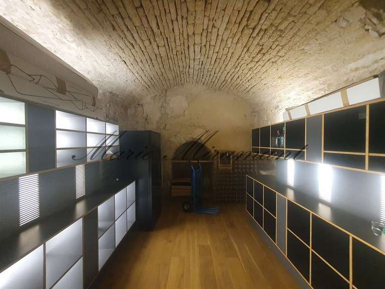 Château Uzès - 7 chambres - 1500m²