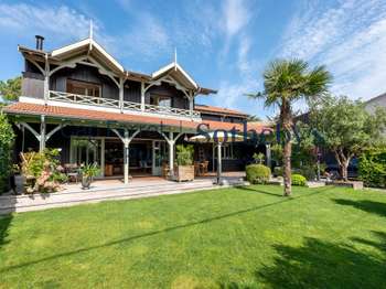 Maison 11 pièces 375 m² · à Lège-Cap-Ferret · 375 m² · 4 990 000 €