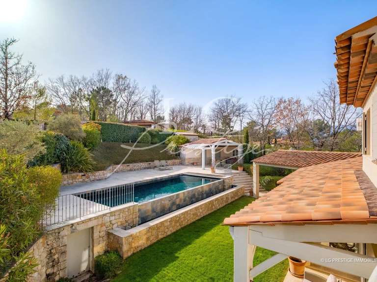 Villa Tourrettes - 2 bedrooms - 209m²