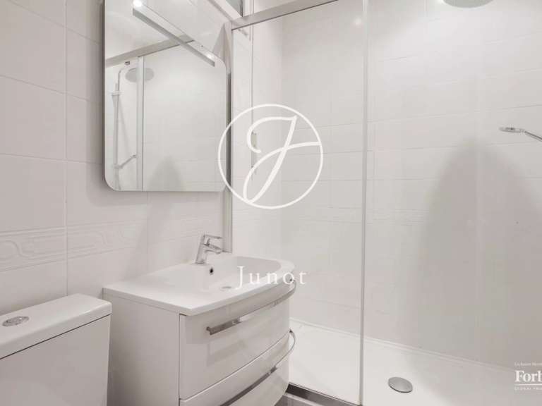 Appartement Paris 7e - 2 chambres - 112m²