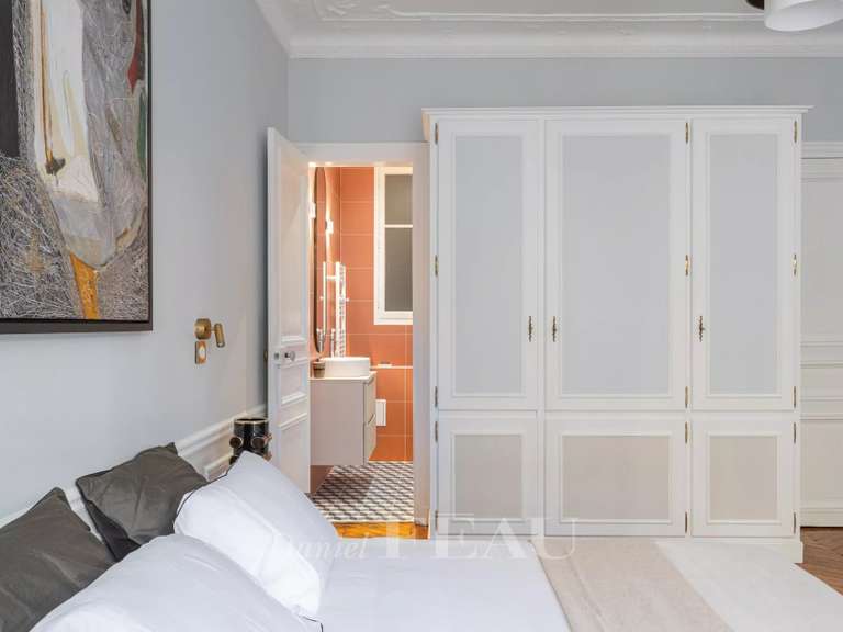 Appartement Paris 7e - 4 chambres - 150m²