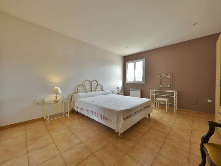 Villa Uzès - 4 chambres - 242m²