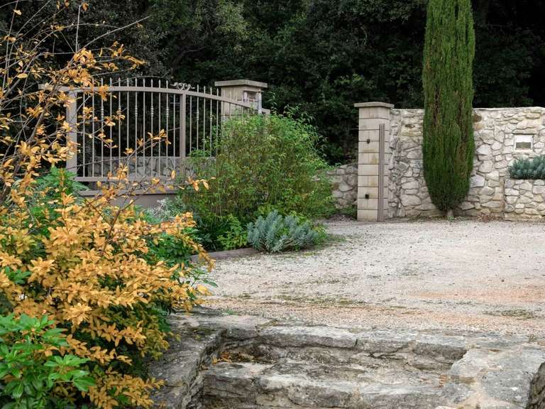 Maison Uzès - 7 chambres - 307m²