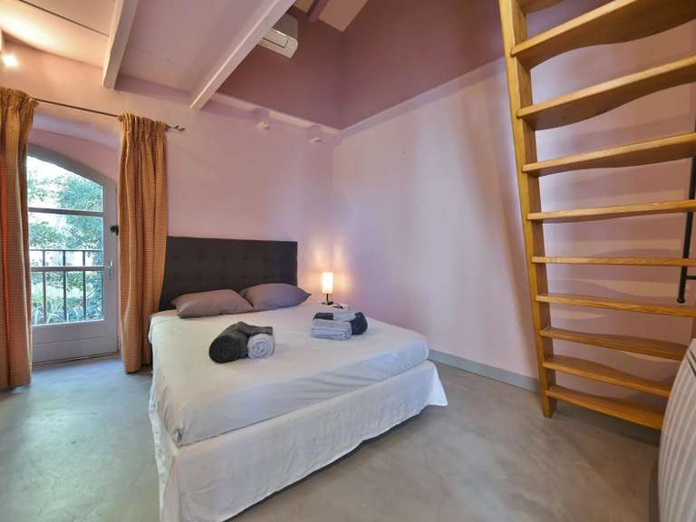 Maison Uzès - 6 chambres - 330m²