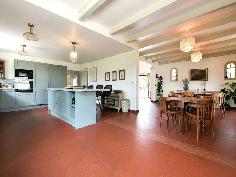 Propriété Uzès - 5 chambres - 388m²