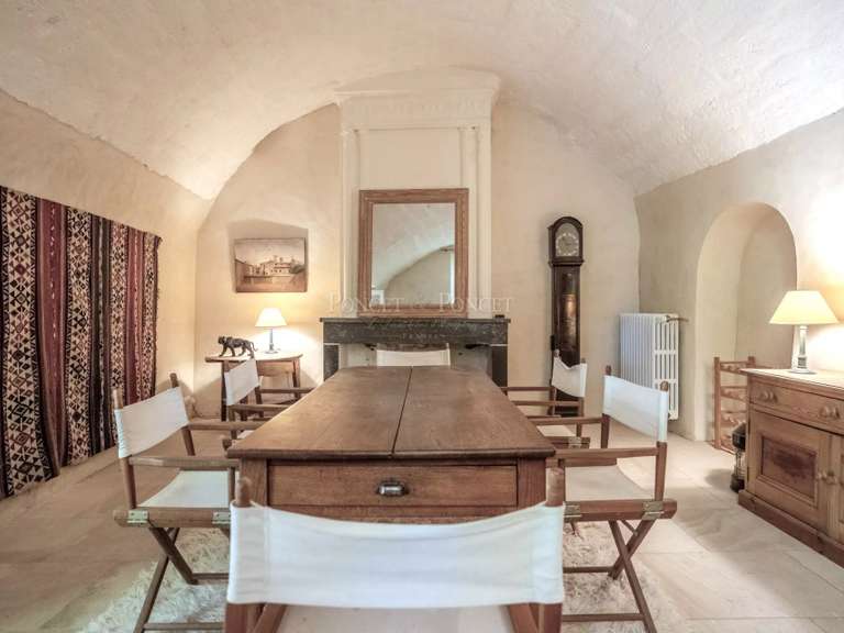 Propriété Uzès - 5 chambres - 327m²