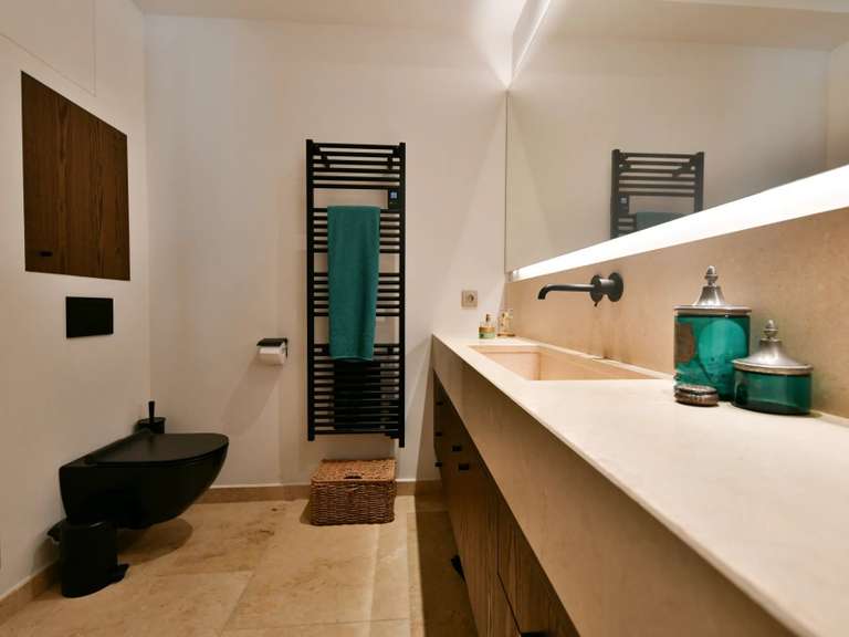 Appartement Uzès - 1 chambre - 75m²