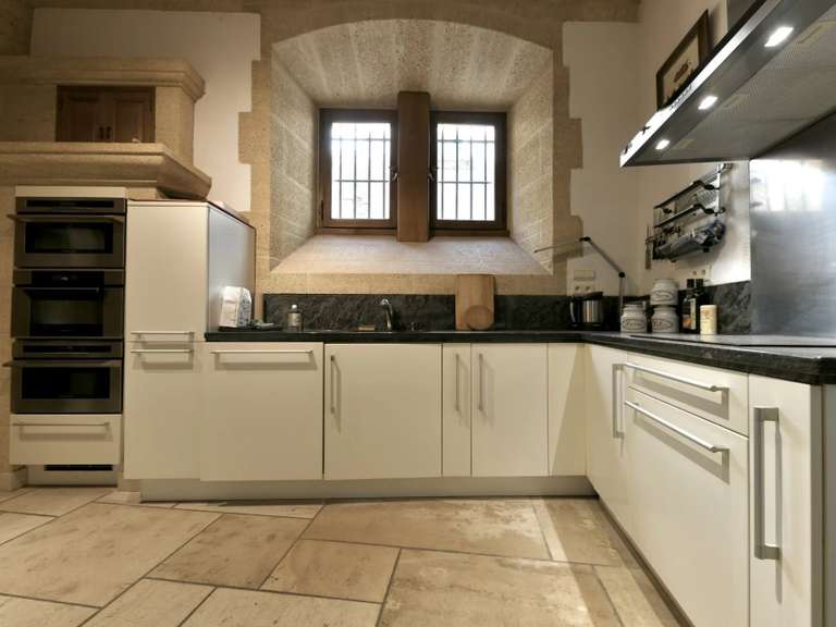 Propriété Uzès - 3 chambres - 250m²